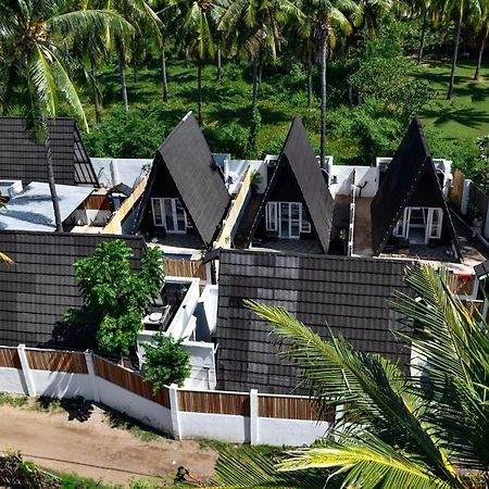 Sanctum Dive Bungalows With Private Pool Quần đảo Gili Ngoại thất bức ảnh