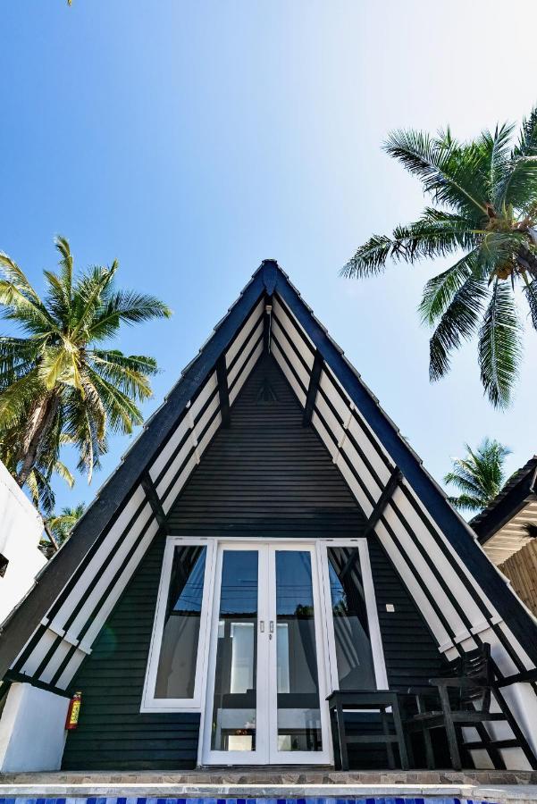 Sanctum Dive Bungalows With Private Pool Quần đảo Gili Ngoại thất bức ảnh
